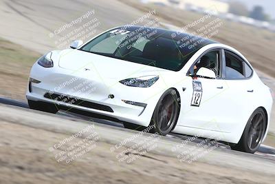 media/Oct-19-2025-Speed Ventures (Sun) [[a6e7fe67be]]/TC B/Session 2 (Outside Grapevine)/